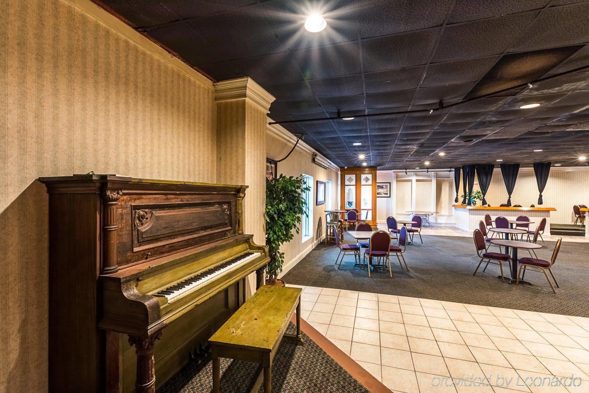 Econo Lodge Inn & Suites Orangeburg Exteriér fotografie